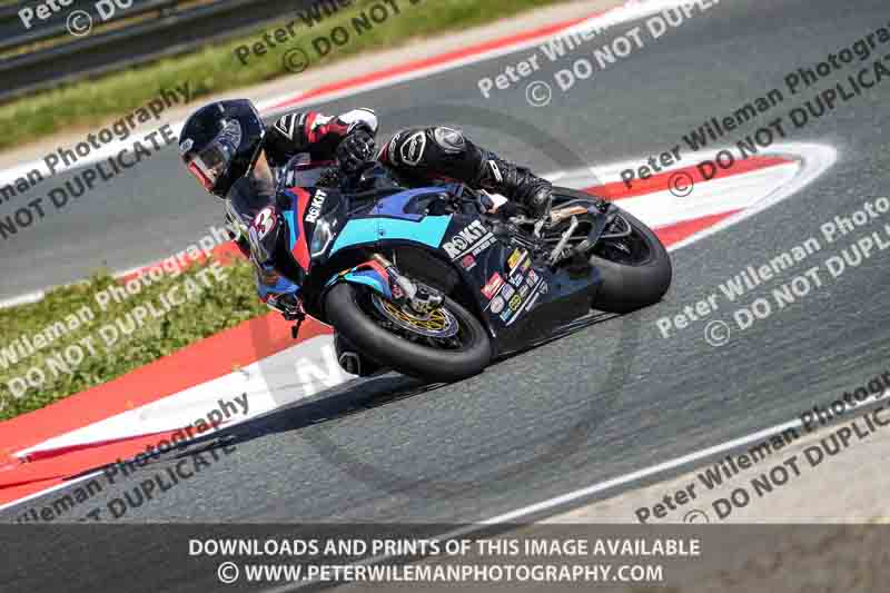cadwell no limits trackday;cadwell park;cadwell park photographs;cadwell trackday photographs;enduro digital images;event digital images;eventdigitalimages;navarra;no limits trackdays;peter wileman photography;racing digital images;trackday digital images;trackday photos